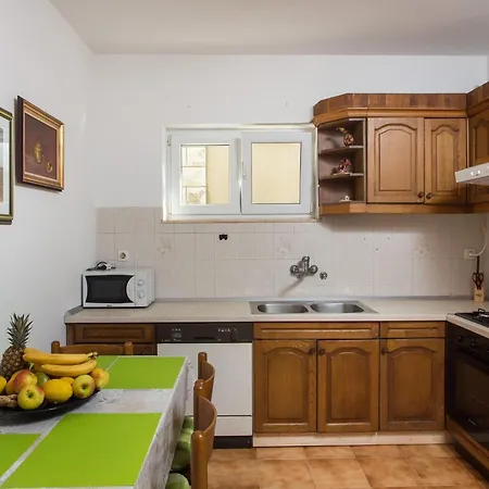 Eleonora - Three Bedroom With Terrace Ντουμπρόβνικ