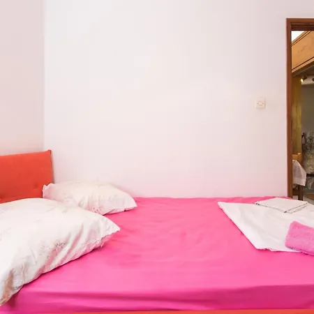 Eleonora - Three Bedroom With Terrace Appartement